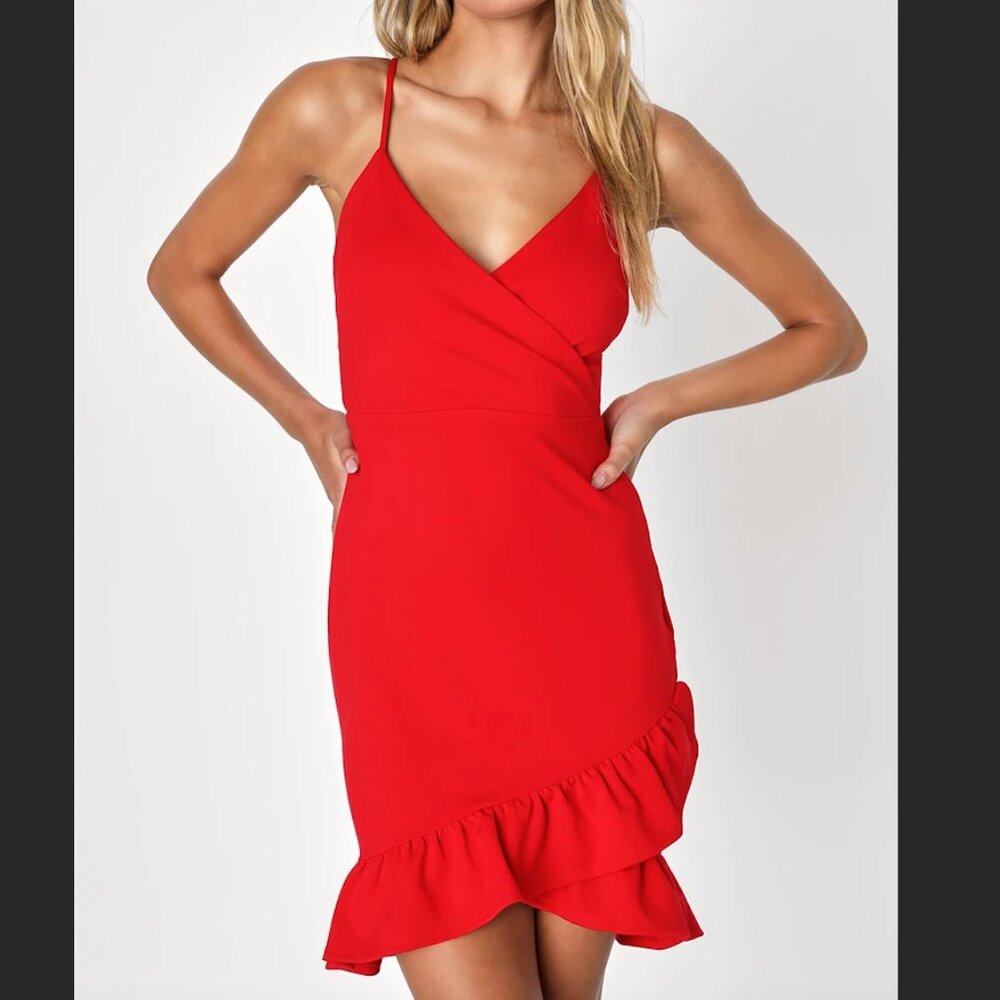 ❤️ NWT! Lulus Red Ruffle Hem Dress - Women’s Size M ❤️ For a good cause!